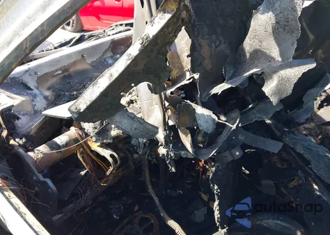 2019 Jeep Cherokee Latitude 4X4 из США, поврежденный, VIN 1C4PJMCB4KD253334